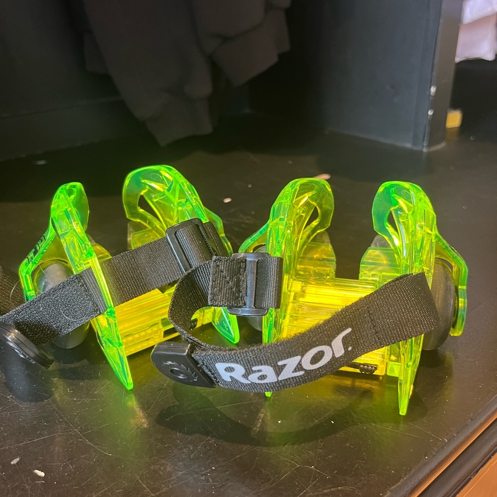 Razor Jetts DLX Heel Wheels